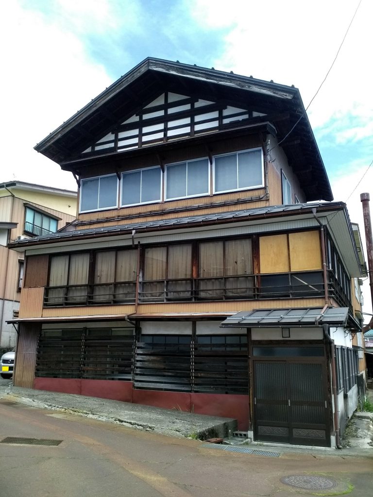 若宮町 株式会社フラワーホーム